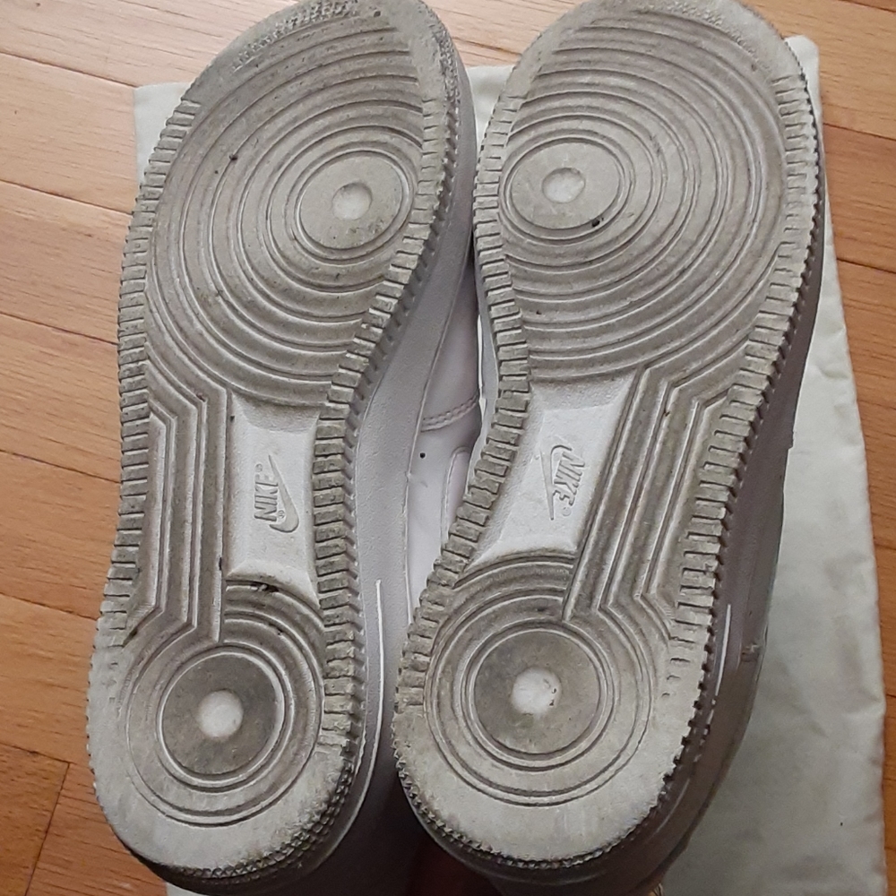 Sneaker - Picture 6 of 9